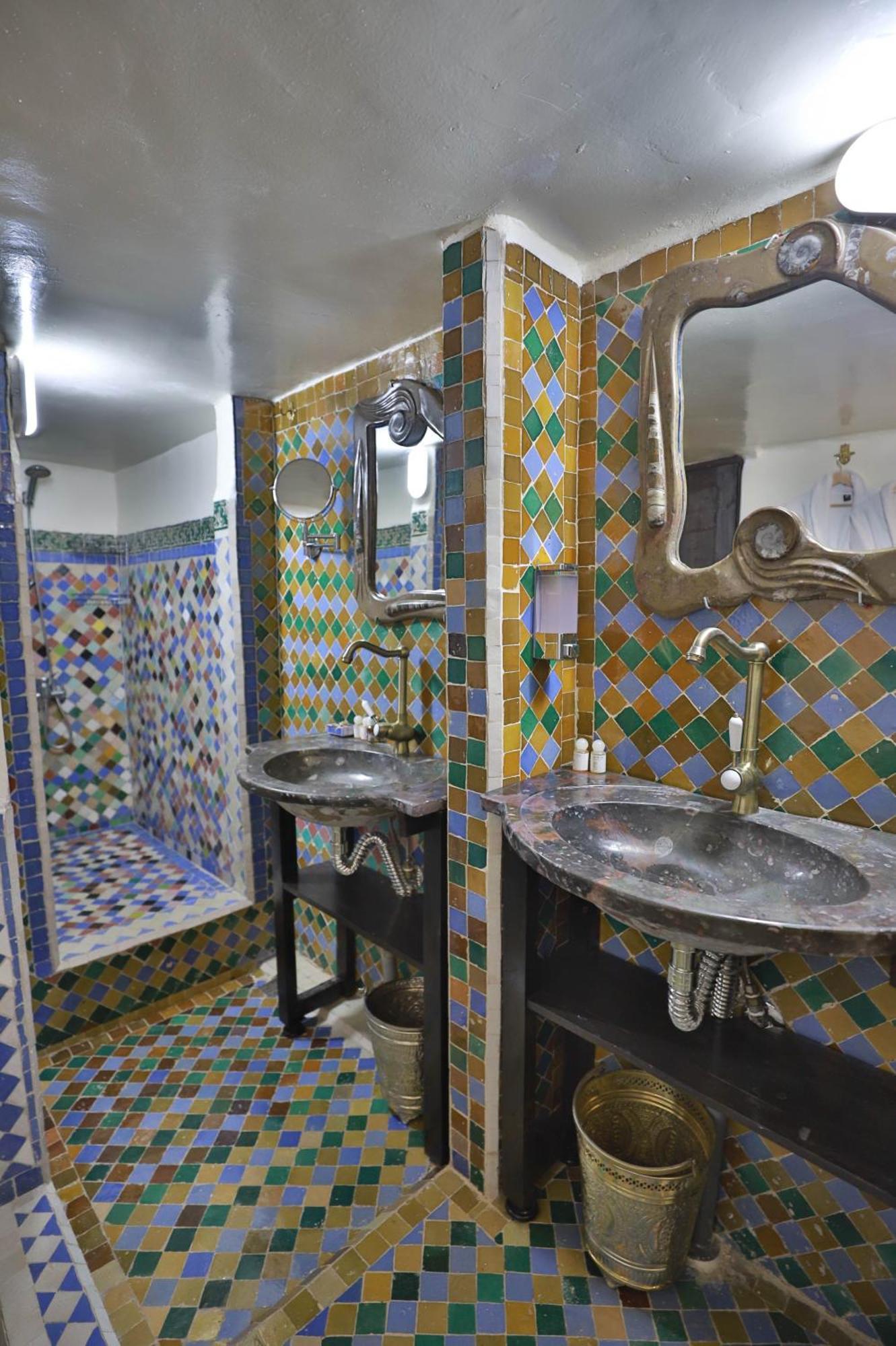 Riad Farouzi Fes Exterior photo